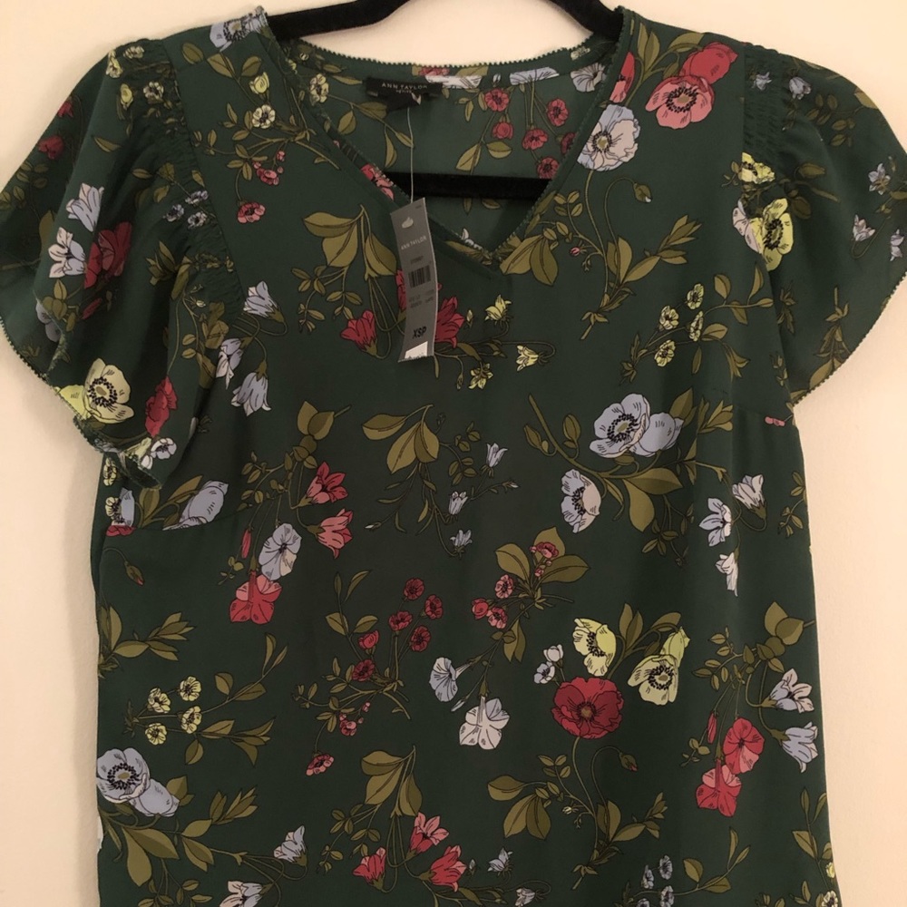 NWT Ann Taylor Floral Top - Picture 4 of 6